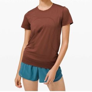 Lululemon Swiftly Breathe Short Sleeve